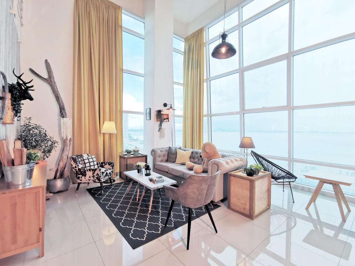 Maritime Suites Holiday Rental Джорджтаун Экстерьер фото